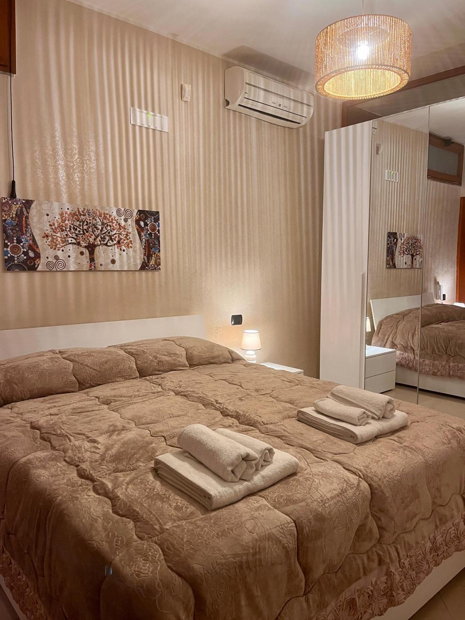 Il Villino B&B - Napoli/Pompei/Sorrento/Costiera Brusciano Exterior foto